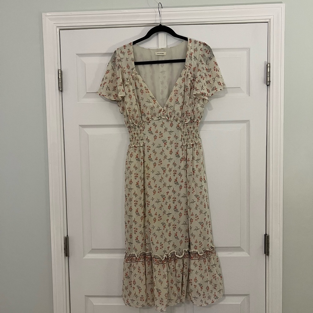 Max Studio Cream Floral Midi Dress with Ruffle Hem